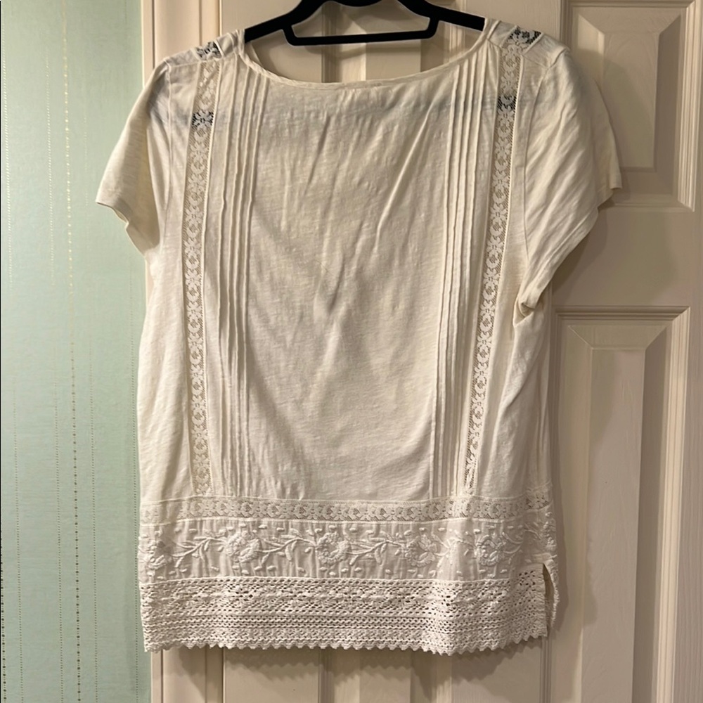 Meadow Rue White Pleated Embellished Short Sleeve Blouse - Picture 2 of 3